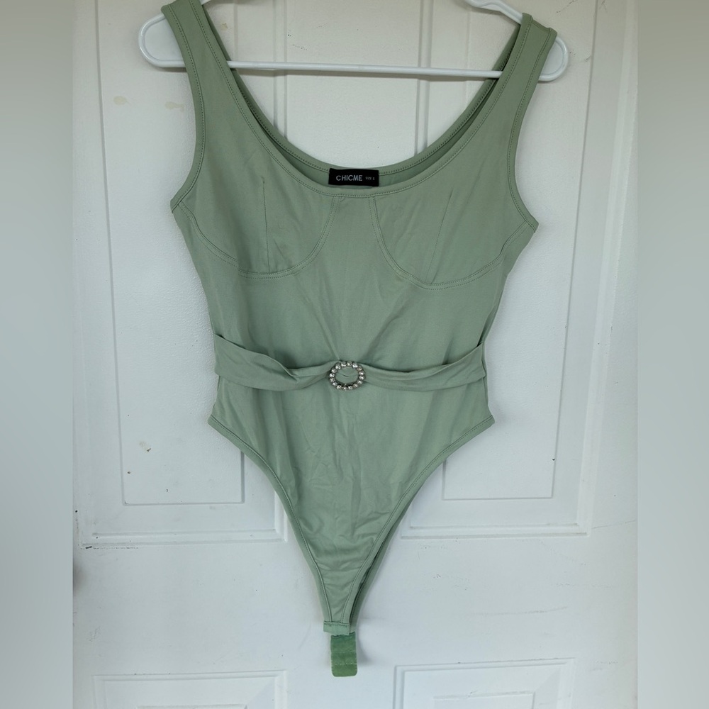 Chicme Women's Green Sleeveless Bodysuit Size Small